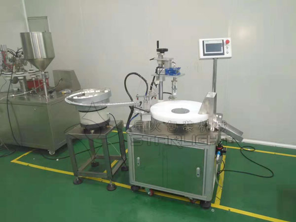 ���ݿڷ�Һ���b�C