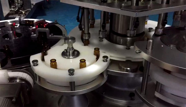 ���ݿڷ�Һ���b�C