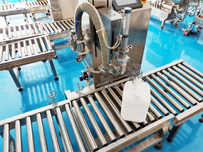 25kg固化劑單頭液體稱重灌裝機(jī)