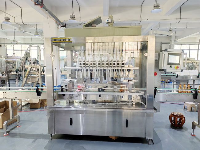 12頭化工液體自動灌裝機(jī)