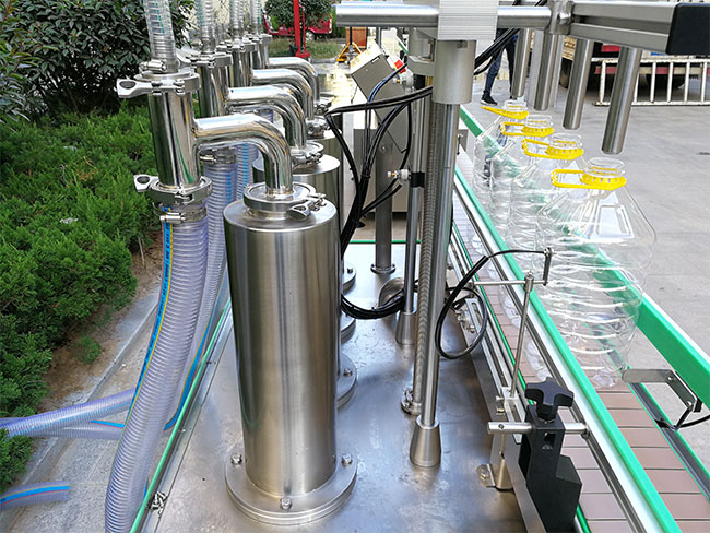 �ǻ�ʳ���͹��b�C(j��)�O(sh��)��չʾ